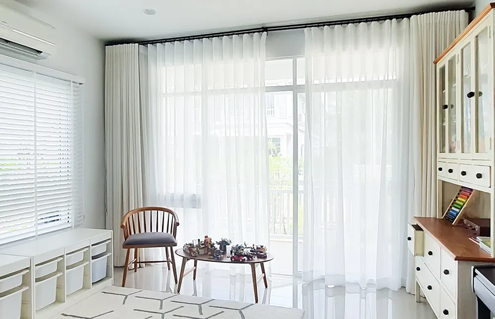 ม่านลอนรางโชว์